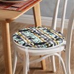 - RealHomes Yuvarlak Fermuarlı Minder - Realhomes  Beyaz Zemin Üzerinde Renkli Çizgili Yaprak Desenli Dijital Baskılı Modern Yuvarlak Fermuarlı Sandalye Minderi Realhomes