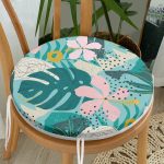 - RealHomes Yuvarlak Fermuarlı Minder - Realhomes  Renkli Zemin Üzerinde Yaprak Motifli Dijital Baskılı Modern Yuvarlak Fermuarlı Sandalye Minderi Realhomes