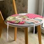 - RealHomes Yuvarlak Fermuarlı Minder - Realhomes  Pop Art Resimli Dijital Baskılı Yuvarlak Fermuarlı Sandalye Minderi Realhomes