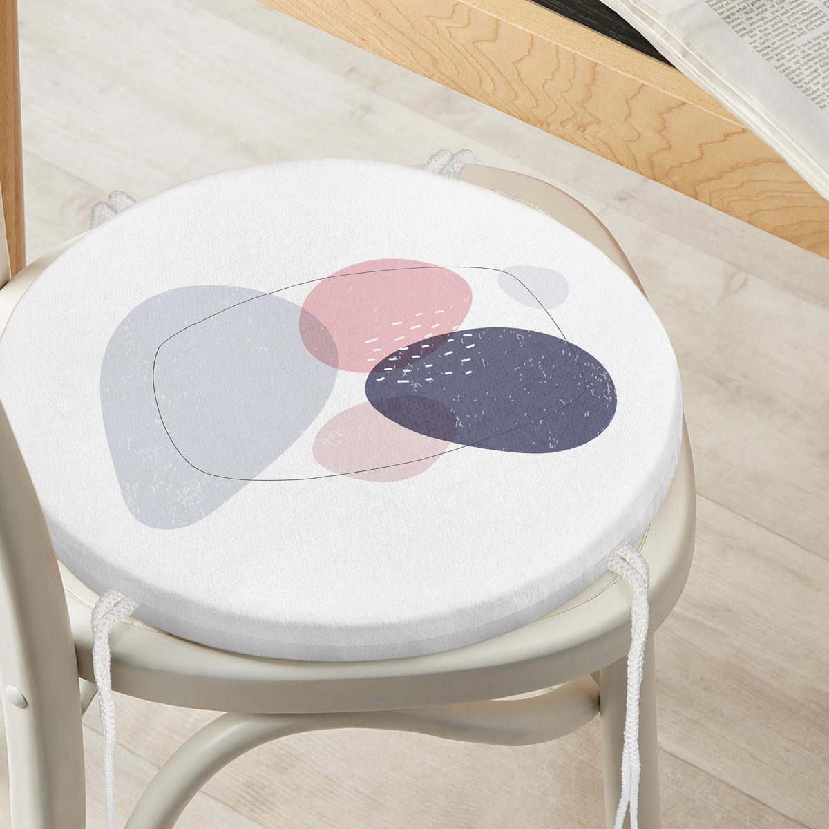 Beyaz Zeminde Renkli Oval Desenli Dijital Baskılı Modern Yuvarlak Fermuarlı Sandalye Minderi Realhomes
