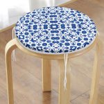 - RealHomes Yuvarlak Fermuarlı Minder - Realhomes Beyaz Zeminli Çini Desenli Dijital Baskılı Modern Yuvarlak Fermuarlı Sandalye Minderi Realhomes