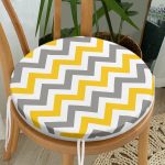 - RealHomes Yuvarlak Fermuarlı Minder - Realhomes  Sarı Beyaz Gri Zikzak Geometrik Tasarım Desenli Dijital Baskılı Yuvarlak Fermuarlı Sandalye Minderi Realhomes
