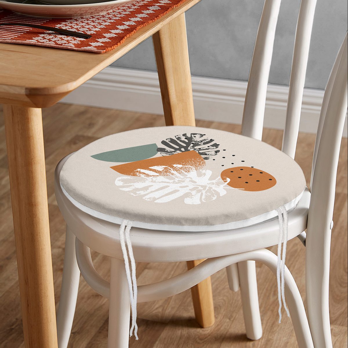 Pastel Zeminli Yaprak Desenli Dijital Baskılı Modern Yuvarlak Fermuarlı Sandalye Minderi Realhomes
