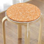 - RealHomes Yuvarlak Fermuarlı Minder - Realhomes  Renkli Zemin Üzerinde Çiçek Desenli Dijital Baskılı Modern Yuvarlak Fermuarlı Sandalye Minderi Realhomes