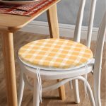 - RealHomes Yuvarlak Fermuarlı Minder - Realhomes Beyaz Zemin Üzerinde Renkli Geometrik Desenli Dijital Baskılı Modern Yuvarlak Fermuarlı Sandalye Minderi Realhomes