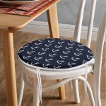 - RealHomes Yuvarlak Fermuarlı Minder - Realhomes Lacivert Zemin Üzerinde Çapa Desenli Dijital Baskılı Modern Yuvarlak Fermuarlı Sandalye Minderi Realhomes
