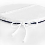 - RealHomes Yuvarlak Fermuarlı Minder - Realhomes  Lacivert Zemin Üzerinde Modern Pusula Desenli Dijital Baskılı Modern Yuvarlak Fermuarlı Sandalye Minderi Realhomes