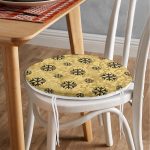 Gold Zemin Üzerinde Siyah Renkli Kar tanesi Desenli Dijital Baskılı Modern Yuvarlak Fermuarlı Sandalye Minderi Realhomes