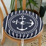 - RealHomes Yuvarlak Fermuarlı Minder - Realhomes Renkli Zemin Üzerinde Çapa Desenli Dijital Baskılı Modern Yuvarlak Fermuarlı Sandalye Minderi Realhomes