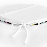 - RealHomes Yuvarlak Fermuarlı Minder - Realhomes  Siyah Zemin Üzerinde Modern Çizgili Renkli Puantiyeli Dijital Baskılı Modern Yuvarlak Fermuarlı Sandalye Minderi Realhomes