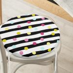 Beyaz Zeminde Modern Siyah Çizgili Renkli Puantiyeli Dijital Baskılı Modern Yuvarlak Fermuarlı Sandalye Minderi Realhomes