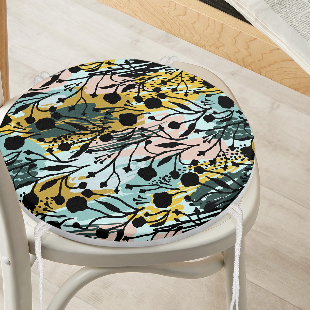 Beyaz Zemin Üzerinde Pastel Renkli Çiçek Desenli Dijital Baskılı Modern Yuvarlak Fermuarlı Sandalye Minderi Realhomes