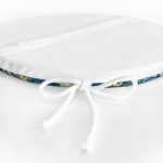 Renkli Zemin Üzerinde Geometrik Desenli Yaprak Motifli Dijital Baskılı Modern Yuvarlak Fermuarlı Sandalye Minderi Realhomes