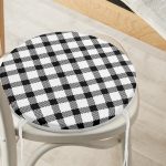 - RealHomes Yuvarlak Fermuarlı Minder - Realhomes Beyaz Zemin Üzerinde Siyah Ekose Desenli Dijital Baskılı Modern Yuvarlak Fermuarlı Sandalye Minderi Realhomes