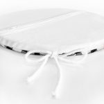 - RealHomes Yuvarlak Fermuarlı Minder - Realhomes Beyaz Zemin Üzerinde Siyah Ekose Desenli Dijital Baskılı Modern Yuvarlak Fermuarlı Sandalye Minderi Realhomes