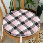 - RealHomes Yuvarlak Fermuarlı Minder - Realhomes Beyaz Zemin Üzerinde Siyah Ekose Desenli Dijital Baskılı Modern Yuvarlak Fermuarlı Sandalye Minderi Realhomes