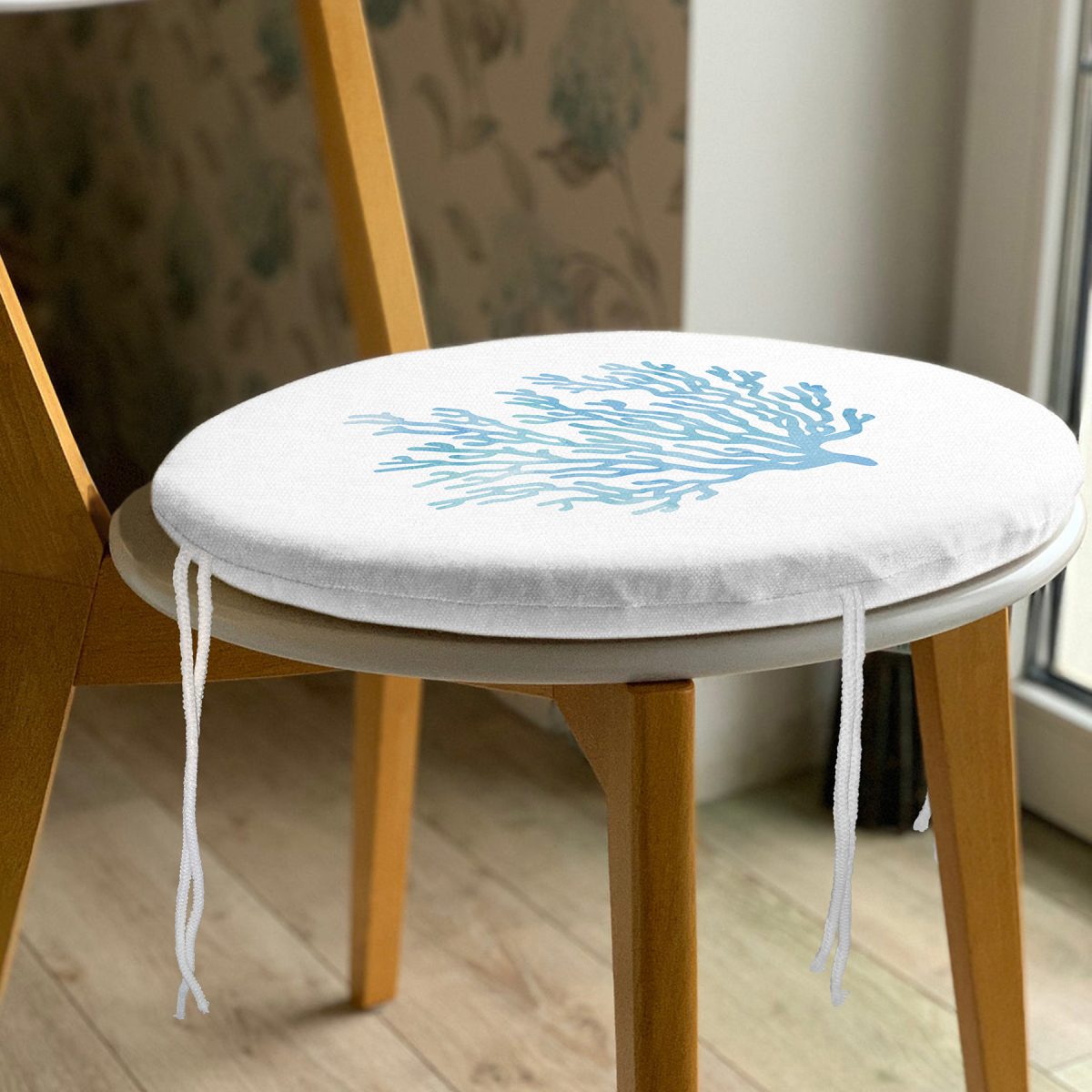 Beyaz Zemin Üzerinde Renkli Deniz Yıldızı Desenli Dijital Baskılı Modern Yuvarlak Fermuarlı Sandalye Minderi Realhomes