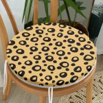 - RealHomes Yuvarlak Fermuarlı Minder - Realhomes Renkli Zemin Üzerinde Geometrik Desenli Dijital Baskılı Modern Yuvarlak Fermuarlı Sandalye Minderi Realhomes