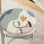 Pastel Zemin Üzerinde Onedraw Çizimli Bayan Silüeti Dijital Baskılı Modern Yuvarlak Fermuarlı Sandalye Minderi Realhomes