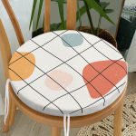 - RealHomes Yuvarlak Fermuarlı Minder - Realhomes  Beyaz Zemin Üzerinde Geometrik Desenli Dijital Baskılı Modern Yuvarlak Fermuarlı Sandalye Minderi Realhomes