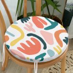 - RealHomes Yuvarlak Fermuarlı Minder - Realhomes Beyaz Zemin Üzerinde Geometrik Desenli Dijital Baskılı Modern Yuvarlak Fermuarlı Sandalye Minderi Realhomes