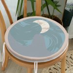 - RealHomes Yuvarlak Fermuarlı Minder - Realhomes  Pastel Zemin Üzerinde Antik Desenli Dijital Baskılı Modern Yuvarlak Fermuarlı Sandalye Minderi Realhomes