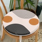 - RealHomes Yuvarlak Fermuarlı Minder - Realhomes  Renkli Zemin Üzerinde Geometrik Desenli Dijital Baskılı Modern Yuvarlak Fermuarlı Sandalye Minderi Realhomes