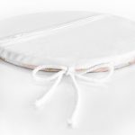 - RealHomes Yuvarlak Fermuarlı Minder - Realhomes Pembe Zemin Üzerinde Gold Detaylı Renkli Zikzak Desenli Dijital Baskılı Modern Yuvarlak Fermuarlı Sandalye Minderi Realhomes