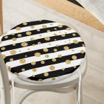 - RealHomes Yuvarlak Fermuarlı Minder - Realhomes Beyaz Zeminde Siyah Çizgili Gold Detaylı Puantiyeli Dijital Baskılı Modern Yuvarlak Fermuarlı Sandalye Minderi Realhomes