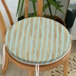 - RealHomes Yuvarlak Fermuarlı Minder - Realhomes Renkli Zemin Üzerinde Gold Detaylı Yatay Çizgili Dijital Baskılı Modern Yuvarlak Fermuarlı Sandalye Minderi Realhomes