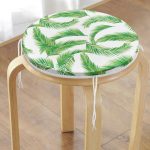 - RealHomes Yuvarlak Fermuarlı Minder - Realhomes Beyaz Zemin Üzerinde Yeşil Yaprak Desenli Dijital Baskılı Modern Yuvarlak Fermuarlı Sandalye Minderi Realhomes