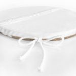 - RealHomes Yuvarlak Fermuarlı Minder - Realhomes  Renkli Zemin Üzerinde Beyaz Çiçek Desenli Dijital Baskılı Modern Yuvarlak Fermuarlı Sandalye Minderi Realhomes