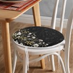 - RealHomes Yuvarlak Fermuarlı Minder - Realhomes  Siyah Zemin Üzerinde Gold Detaylı Çiçek Desenli Dijital Baskılı Modern Yuvarlak Fermuarlı Sandalye Minderi Realhomes