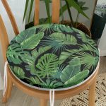 - RealHomes Yuvarlak Fermuarlı Minder - Realhomes  Siyah Zemin Üzerinde Yeşil Yaprak Desenli Dijital Baskılı Modern Yuvarlak Fermuarlı Sandalye Minderi Realhomes