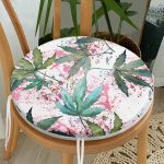 - RealHomes Yuvarlak Fermuarlı Minder - Realhomes Beyaz Zemin Üzerinde Yeşil Yaprak Desenli Dijital Baskılı Modern Yuvarlak Fermuarlı Sandalye Minderi Realhomes