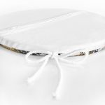 - RealHomes Yuvarlak Fermuarlı Minder - Realhomes Beyaz Zemin Üzerinde Renkli Çiçek Desenli Dijital Baskılı Modern Yuvarlak Fermuarlı Sandalye Minderi Realhomes