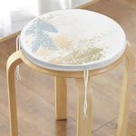 - RealHomes Yuvarlak Fermuarlı Minder - Realhomes Beyaz Zemin Üzerinde Mermer Desenli Dijital Baskılı Modern Yuvarlak Fermuarlı Sandalye Minderi Realhomes