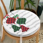 - RealHomes Yuvarlak Fermuarlı Minder - Realhomes  Beyaz Zemin Üzerinde Ekose Desenli Çan Desenli Dijital Baskılı Modern Yuvarlak Fermuarlı Sandalye Minderi Realhomes