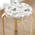 - RealHomes Yuvarlak Fermuarlı Minder - Realhomes Beyaz Zemin Üzerinde Renkli Çam Yaprağı Desenli Dijital Baskılı Modern Yuvarlak Fermuarlı Sandalye Minderi Realhomes