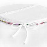 Beyaz Zemin Üzerinde Renkli Çiçek Desenli Dijital Baskılı Modern Yuvarlak Fermuarlı Sandalye Minderi Realhomes