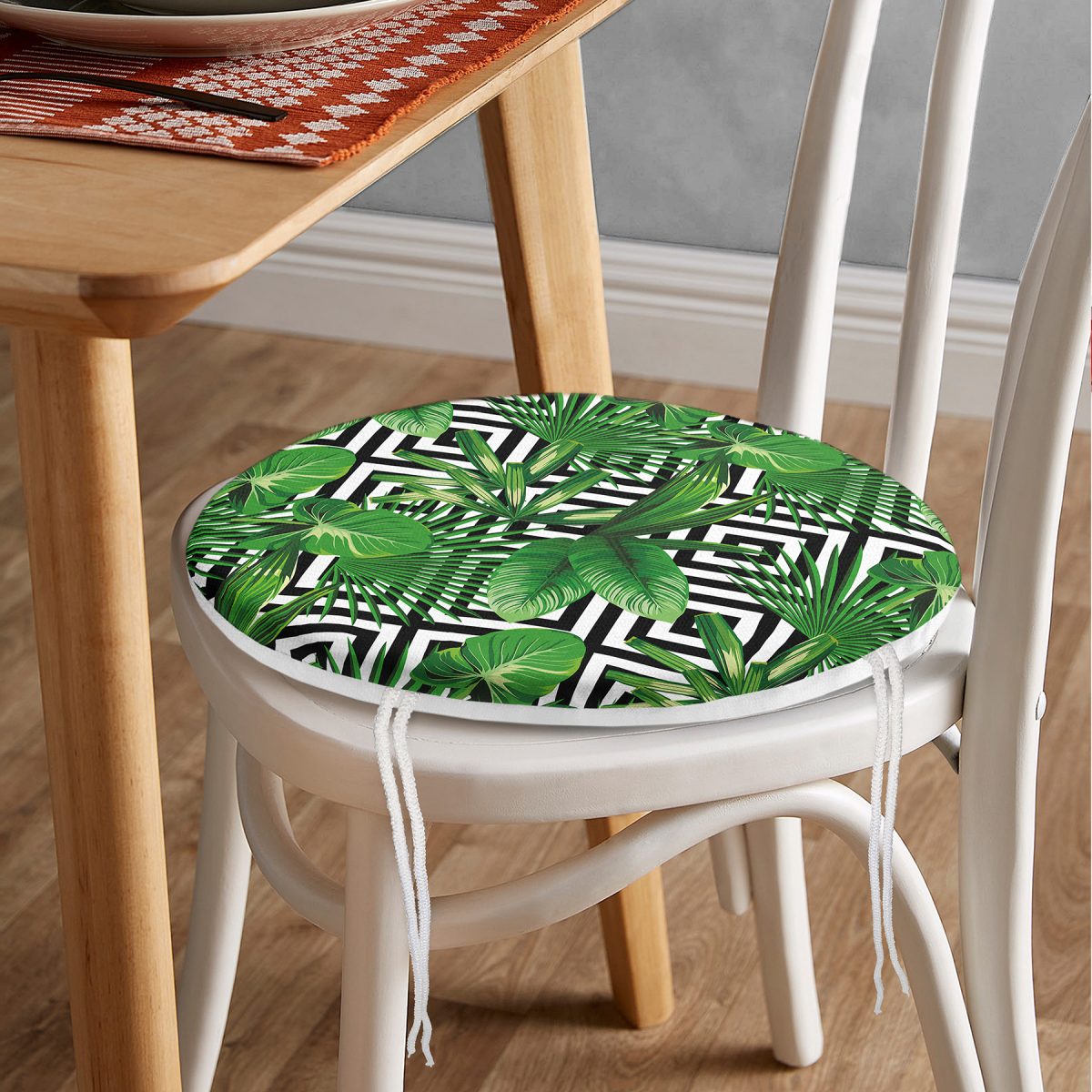 Geometrik Zeminde Yeşil Yaprak Desenli Dijital Baskılı Modern Yuvarlak Fermuarlı Sandalye Minderi Realhomes