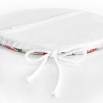 - RealHomes Yuvarlak Fermuarlı Minder - Realhomes  Beyaz Zemin Üzerinde Yılbaşı Desenli Kırmızı Vosvos Dijital Baskılı Modern Yuvarlak Fermuarlı Sandalye Minderi Realhomes