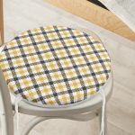 - RealHomes Yuvarlak Fermuarlı Minder - Realhomes  Beyaz Zemin Üzerinde Siyah Sarı Ekose Desenli Dijital Baskılı Modern Yuvarlak Fermuarlı Sandalye Minderi Realhomes
