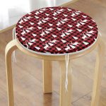 - RealHomes Yuvarlak Fermuarlı Minder - Realhomes Kırmızı Ekose Desenli Geyik Motifli Dijital Baskılı Modern Yuvarlak Fermuarlı Sandalye Minderi Realhomes