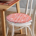 - RealHomes Yuvarlak Fermuarlı Minder - Realhomes  Beyaz Zemin Üzerinde Çini Desenli Dijital Baskılı Modern Yuvarlak Fermuarlı Sandalye Minderi Realhomes