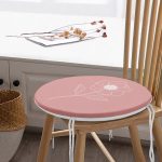 - RealHomes Yuvarlak Fermuarlı Minder - Realhomes Pastel Zemin Üzerinde Beyaz Çiçek Desenli Dijital Baskılı Modern Yuvarlak Fermuarlı Sandalye Minderi Realhomes