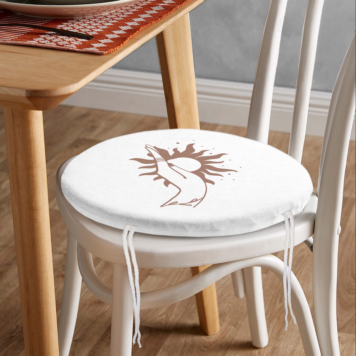 Beyaz Zeminde Onedraw Çizimli Güneş Tutan El Desenli Dijital Baskılı Modern Yuvarlak Fermuarlı Sandalye Minderi Realhomes