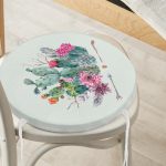 - RealHomes Yuvarlak Fermuarlı Minder - Realhomes  Renkli Zemin Üzerinde Oklu Kaktüs Desenli Dijital Baskılı Modern Yuvarlak Fermuarlı Sandalye Minderi Realhomes