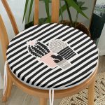 - RealHomes Yuvarlak Fermuarlı Minder - Realhomes Renkli Zemin Üzerinde Siyah Çizgili Kaktüs Desenli Dijital Baskılı Modern Yuvarlak Fermuarlı Sandalye Minderi Realhomes