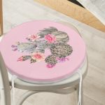 - RealHomes Yuvarlak Fermuarlı Minder - Realhomes  Renkli Zemin Üzerinde Kaktüs Desenli Dijital Baskılı Modern Yuvarlak Fermuarlı Sandalye Minderi Realhomes